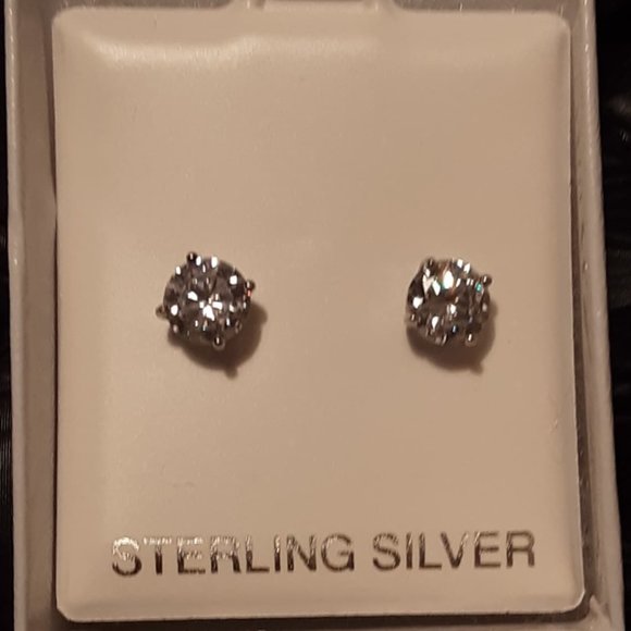 ***SATISFACTION GUARANTEED*** .925 Sterling Silver CZ Diamond Stud Earrings NIB - Picture 6 of 10